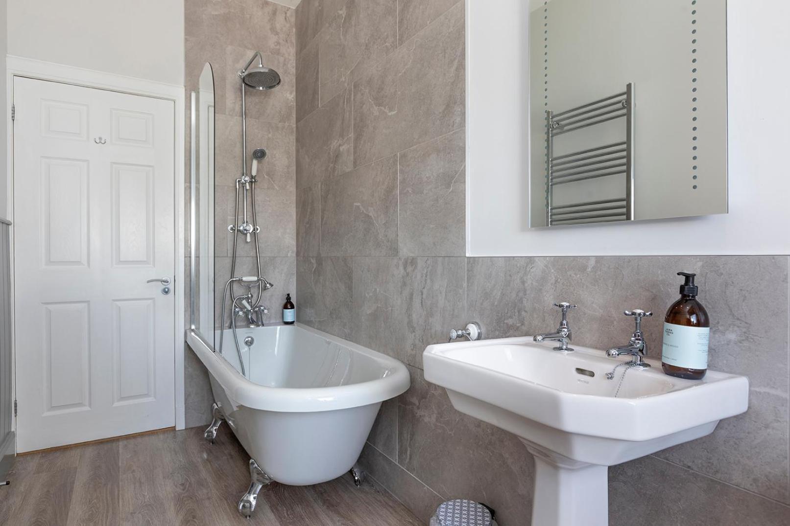 Laundry Cottage: Drumlanrig Castle Торнхилл Экстерьер фото